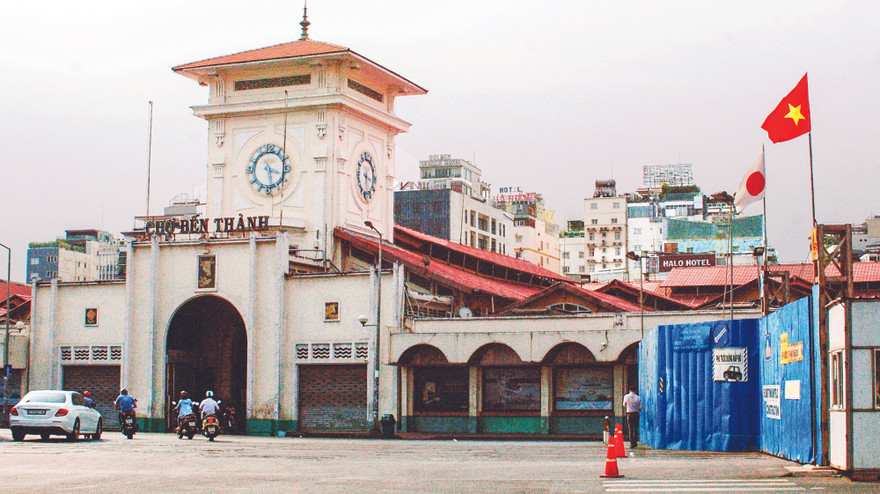 Chợ Bến Thành đìu hiu, vắng khách Ảnh: Trần Nguyên Anh