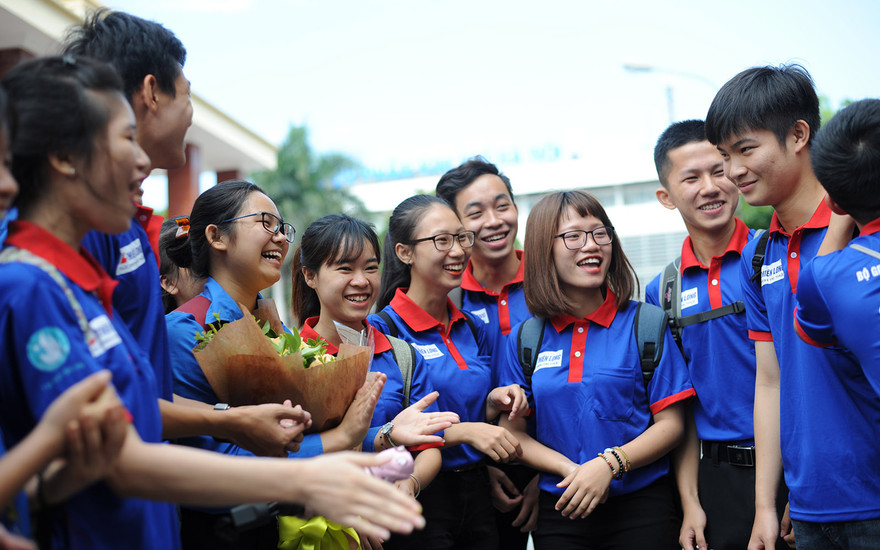 Sinh viên tình nguyện tham gia các đội hình trong chương trình “Tiếp sức mùa thi” 2019 Ảnh: DƯƠNG TRIỀU