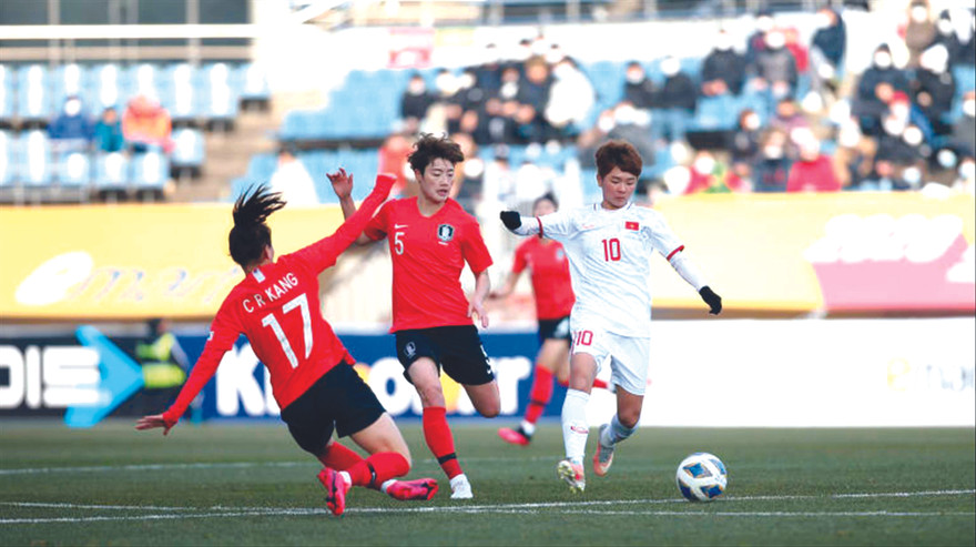 Các cầu thủ nữ Việt Nam có được những kinh nghiệm quý giá sau trận đấu với ĐT nữ Hàn Quốc ảnh: VF 