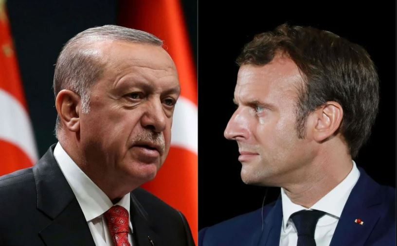 Ông Erdogan (trái) và ông Macron