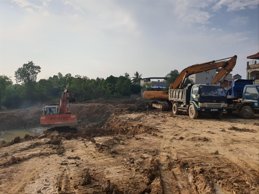 Dự án chưa hoàn thiện hạ tầng và đủ điều kiện bán hàng,”cò” đất vẫn rao rầm rộ