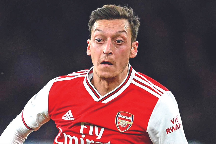 Ozil sẵn sàng trở lại đội hình thi đấu với hy vọng giúp đội nhà vượt qua khó khăn 