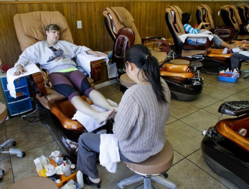 Một tiệm nail của người Việt ở Mỹ. Ảnh: LA Times 