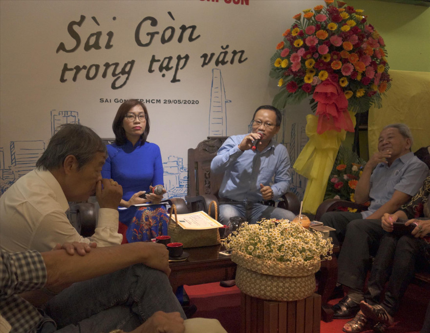 Sài Gòn trong tạp văn