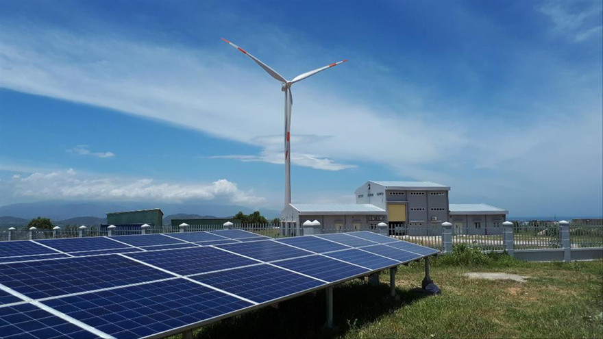 Dự án điện gió đồng loạt bổ sung quy hoạch cũng gây nhiều lo ngại về quá tải lưới điện