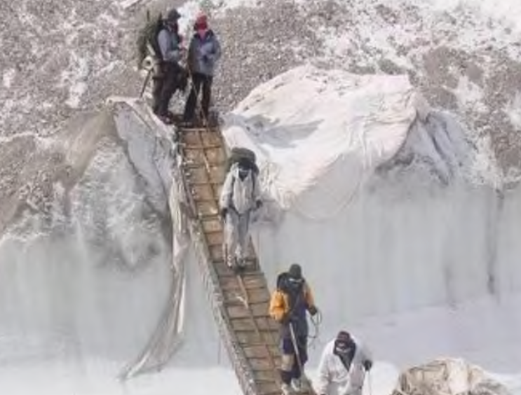 Lực lượng Ấn Độ được đào tạo tác chiến trên vùng núi cao. Ảnh: Hindustan Times 