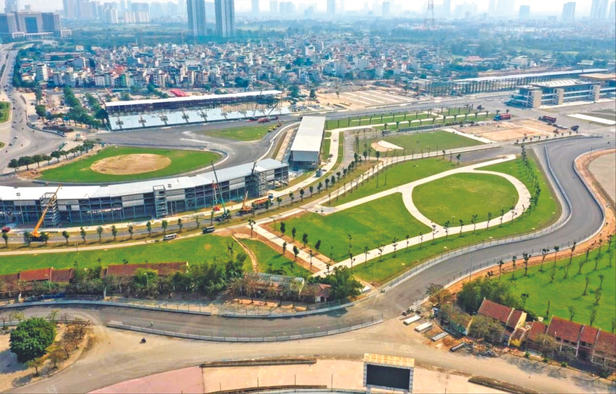 Khu vực đường đua F1 tại Hà Nội trước khi các khán đài bị dỡ bỏ 
