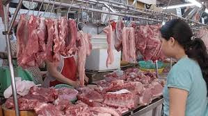 Xem xét đưa thịt lợn vào diện bình ổn giá