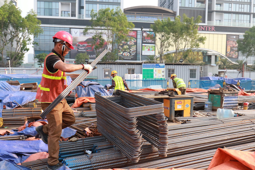 Lao động ngành xây dựng phải đối mặt với nhiều nguy cơ tai nạn