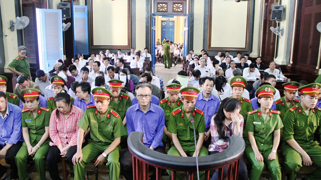 Các bị cáo tại phiên tòa. Ảnh: Tân Châu