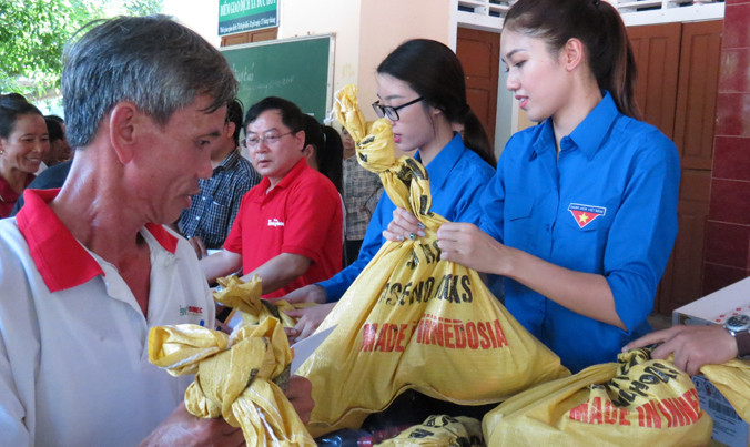 Tiền Phong thường có mặt sớm nhất ở những vùng thiên tai, không chỉ đưa tin mà còn mang theo nhiều món quà ý nghĩa