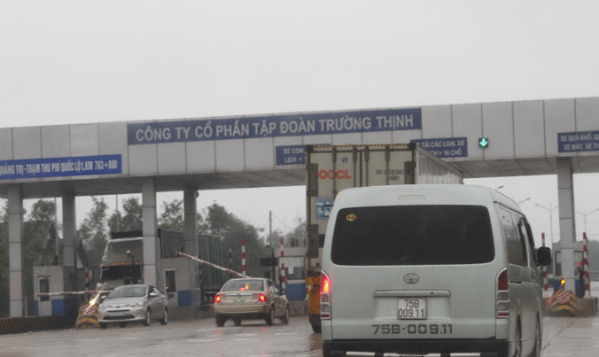 Trạm thu phí QL1 đoạn qua tỉnh Quảng Trị đặt tại thị trấn Ái Tử. Ảnh: H.T