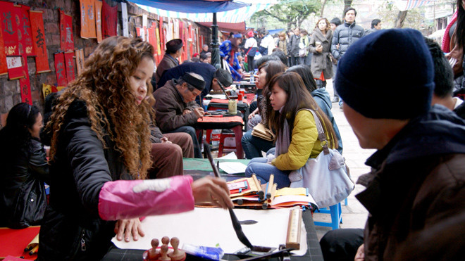 Một góc phố ông Đồ ngày Tết. Ảnh: Phạm Thanh