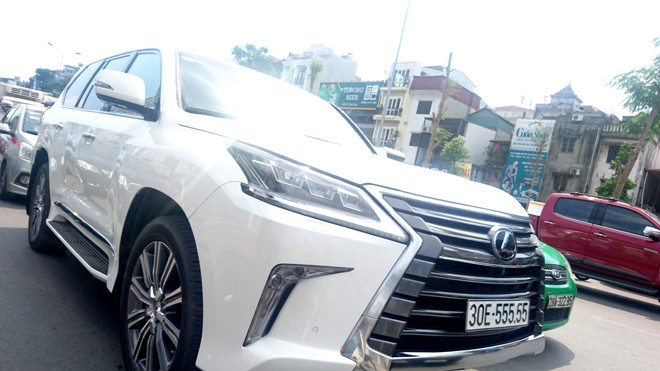 Nhiều ý kiến cho rằng tiền thu được từ đấu giá biển số xe đẹp nên dùng làm từ thiện (ảnh minh họa)