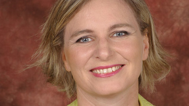 Kẻ ấu dâm phải mua sách cho nạn nhân