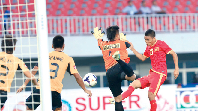 Văn Thắng ghi bàn mở tỷ số cho ĐT Việt Nam trong trận gặp Indonesia. Ảnh: VSI