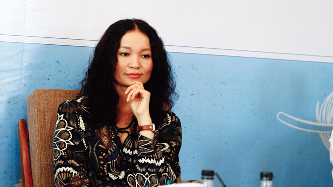 Đỗ Hoàng Diệu trong buổi ra mắt sách. Ảnh: Hồng Vĩnh