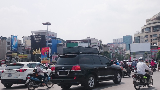 Khi nào Tổng cục Hải quan mới công khai báo cáo vụ xe sang lách thuế? (Ảnh minh họa). Nguồn: Tuấn Nguyễn