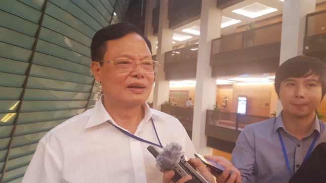 Cục trưởng Cục Chống tham nhũng Phạm Trọng Đạt trao đổi với báo chí về phòng chống tham nhũng. Ảnh: LD