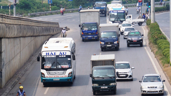 Hiện Bộ GTVT vẫn chưa công bố các biện pháp quản lý đột phá với tuyến xe khách Hà Nội - Hải Phòng. Ảnh: Bảo An