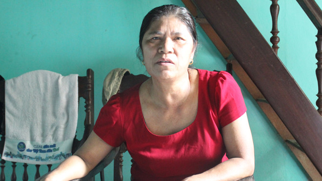 Bà Phong tường trình lại sự việc.