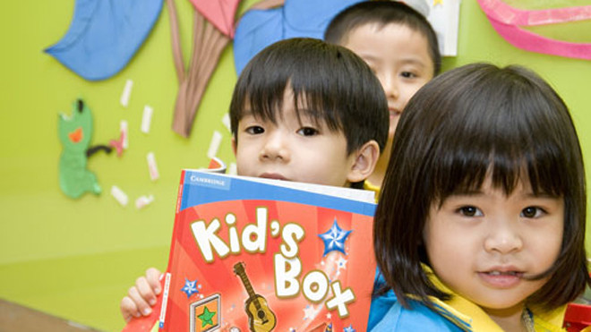 Nhiều trường triển khai dạy học tiếng Anh ngay từ lớp 1
