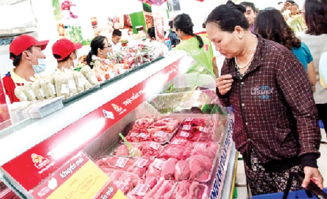 Vissan đang bán thịt heo 100% nuôi theo quy trình VietGAP.