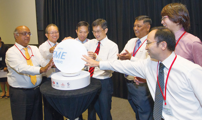 Chính phủ Singapore thành lập các trung tâm SME để giúp doanh nghiệp nhỏ vượt qua khó khăn ban đầu, tiếp cận thông tin, vốn… dễ dàng hơn. Ảnh: Spring SME Center