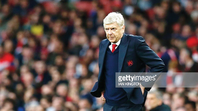 HLV Wenger không có được niềm vui trọn vẹn trong dịp kỷ niệm sinh nhật. Ảnh: Getty Images