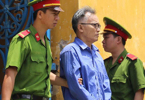 Ông Lê Dũng tại tòa. Ảnh: Pháp luật TP.HCM