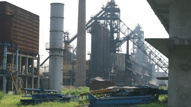 Nhà máy Gang thép Thái Nguyên đầu tư thua lỗ, dự án bỏ hoang, trên danh nghĩa đã là công ty cổ phần, nhưng lại do các doanh nghiệp nhà nước khác nắm giữ. Ảnh: Phạm Thanh