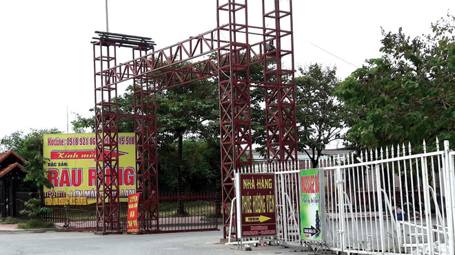 Những công trình xây dựng trong khuôn viên Khu LHTT Mỹ Đình. Ảnh: Vĩnh Xuân