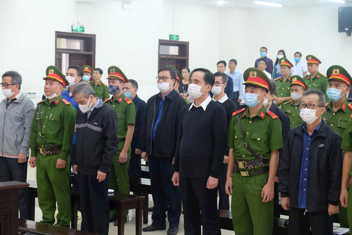 Các bị cáo tại phiên tòa