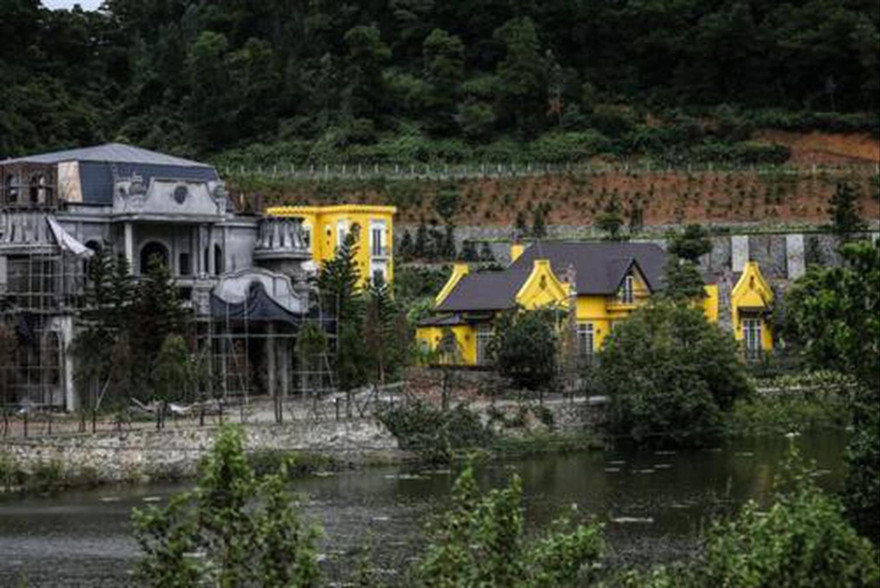 Loạt biệt thự trên đất rừng tại xã Minh Trí (Sóc Sơn) sau nhiều năm vẫn chưa bị xử lý 