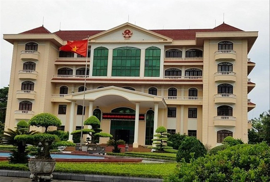 Lãnh đạo UBND tỉnh Ninh Bình đang tích cực chỉ đạo khắc phục hậu quả của sai phạm trong tuyển dụng công chức. Ảnh: SH