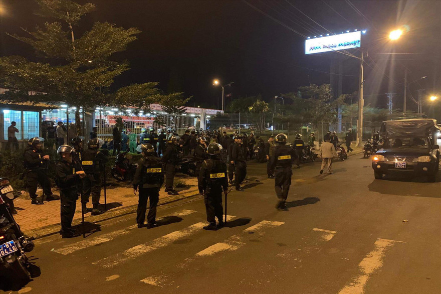 Công an Đắk Lắk có mặt kịp thời ngăn chặn nhóm học sinh hỗn chiến