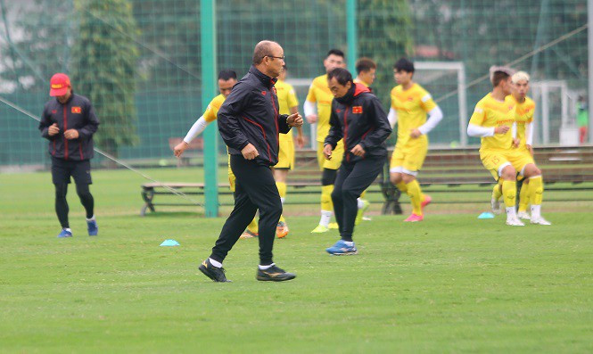 Đội tuyển Việt Nam: Ông Park chưa hết lo