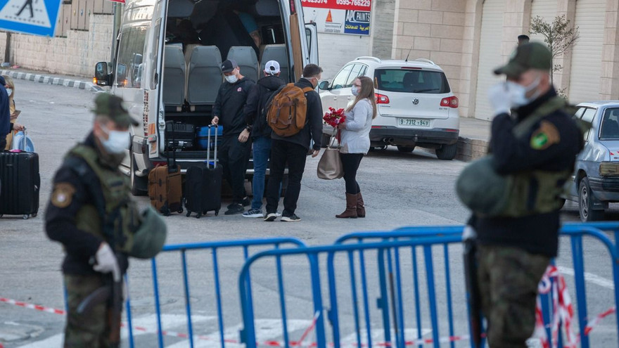 Mỹ đã thực hiện lệnh phong tỏa ở 4 bang 