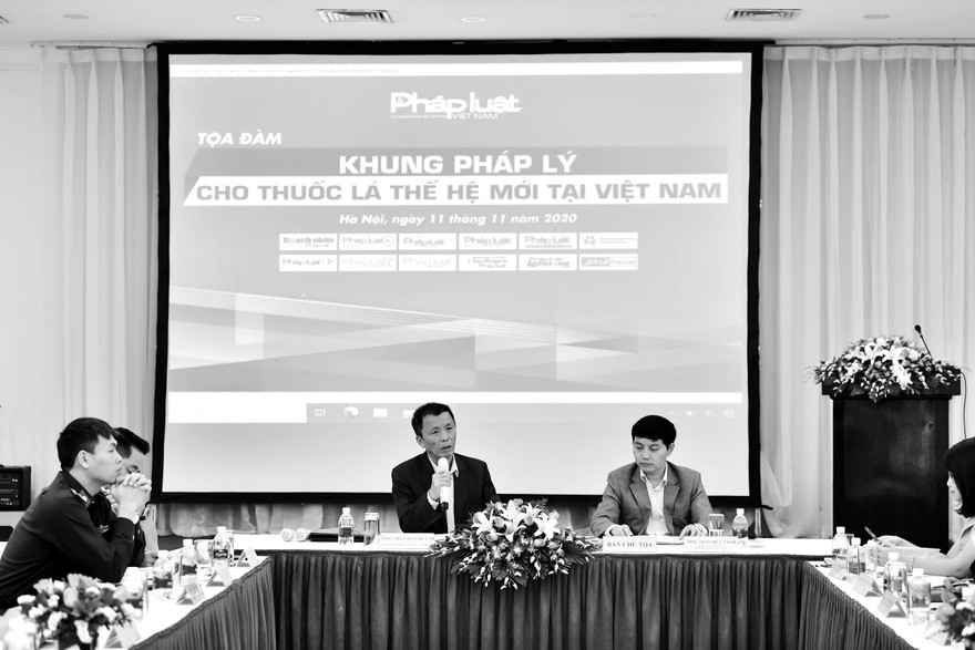 Các đại biểu tại Tọa đàm cho rằng, cần soạn thảo khung pháp lý quản lý dòng sản phẩm thuốc lá thế hệ mới