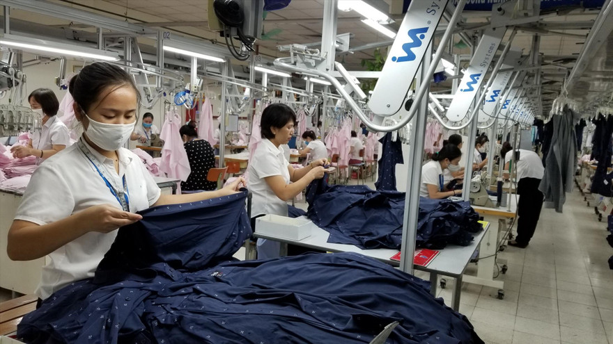 Gói hỗ trợ NLĐ bị mất việc làm sẽ được Ủy ban Thường vụ Quốc hội xem xét quyết định trong tuần này. Ảnh: Phạm Thanh 