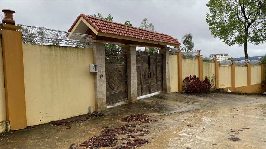 Căn biệt thự xây trên đồi Mai Pha, TP Lạng Sơn đã được cựu Phó Bí thư tỉnh ủy Lạng Sơn sang nhượng cho người khác. Ảnh: Dương Lê 