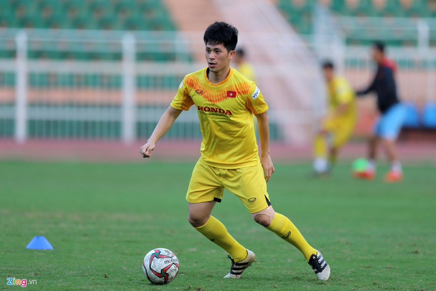 Đình Trọng mong chờ được đối đầu cùng Công Phượng ở trận Siêu cúp Quốc gia ngày 7/2 tới. Ảnh: Zing 