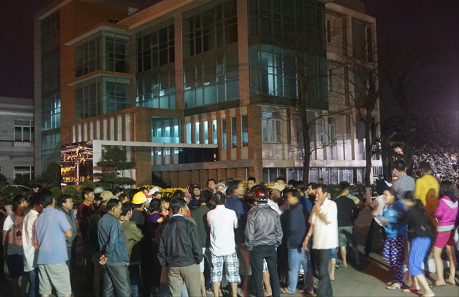 Người dân sống xung quanh hai nhà máy thép Dana – Ý và Dana – Úc phản đối vì cho rằng gây ô nhiễm ​