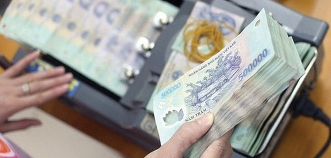 Nợ xấu ngân hàng đang có xu hướng giảm mạnh, tạo cơ hội để đưa tiền vào sản xuất và cho nền kinh tế