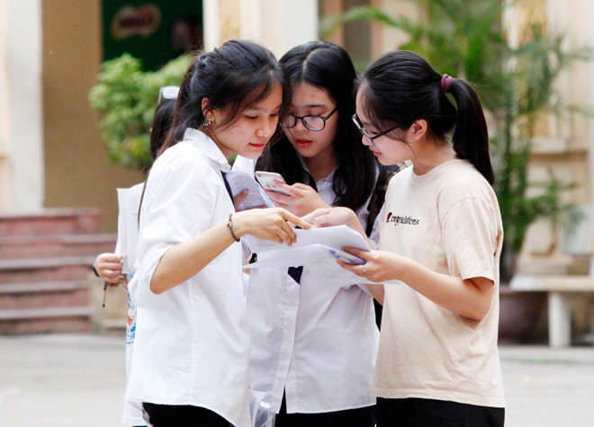 Từ năm 2019, Bộ GD&ÐT sẽ quy định điểm sàn đối với ngành đào tạo giáo viên và sức khỏe. Ảnh: Như Ý