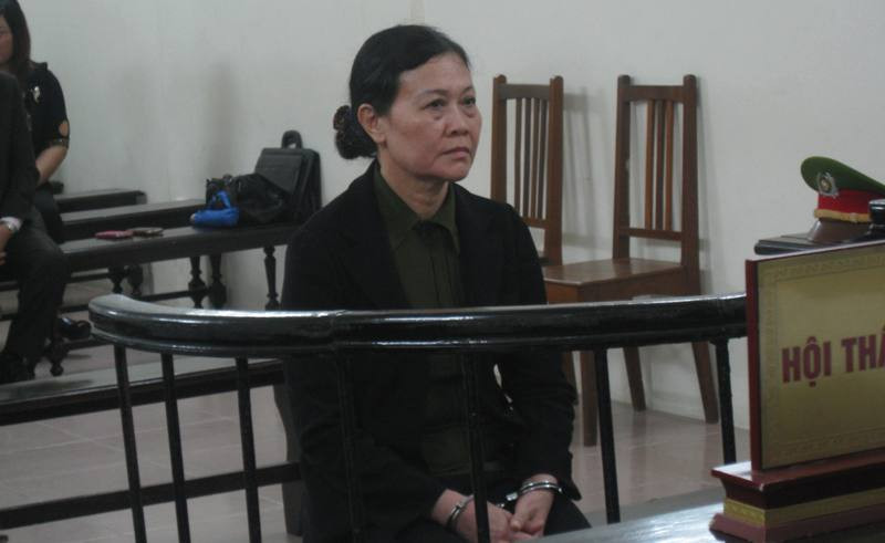 Hiệu phó nhà trường trong phiên xử. Ảnh: BH