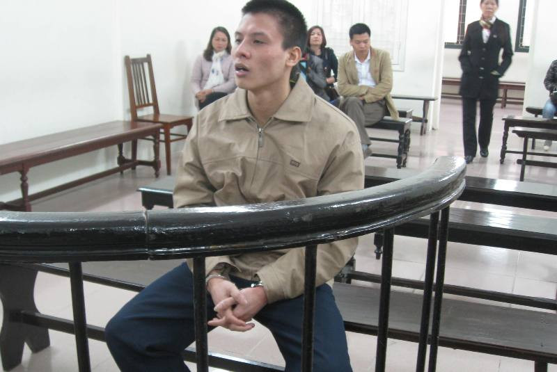 Bị cáo trong phiên xử ngày 15/3. Ảnh: BH