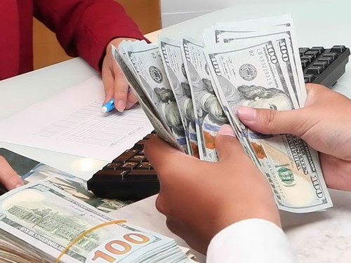 Giá USD và vàng cùng đi lên