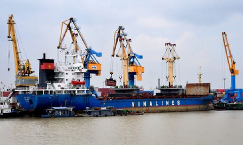 Phiên đấu giá cổ phần của Tổng Công ty Hàng hải Việt Nam (Vinalines) đã "ế" tới gần 99%. Ảnh: hồng vĩnh