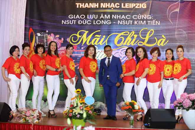 Thầy Đức Long cùng các học viên thanh nhạc tại Leipzig, Đức, hè 2018